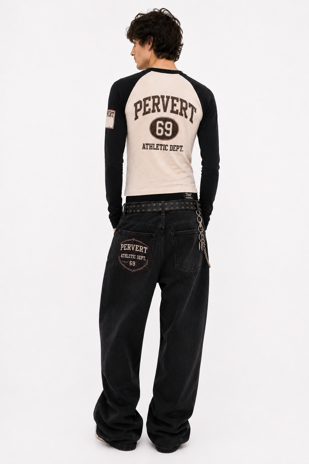 PERVERT 69 Heritage Raglan